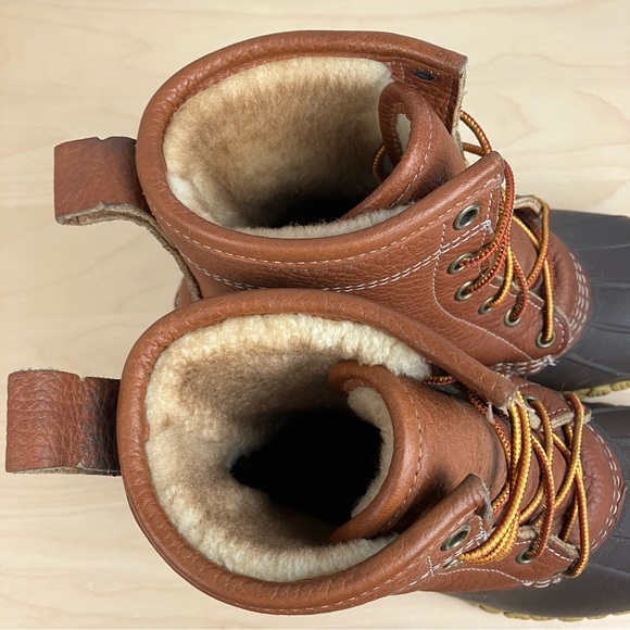 L.L. Bean Women’s Size 9.0 Wide 8” Shearling Lined Duck Boots Brown Leather - Picture 11 of 14